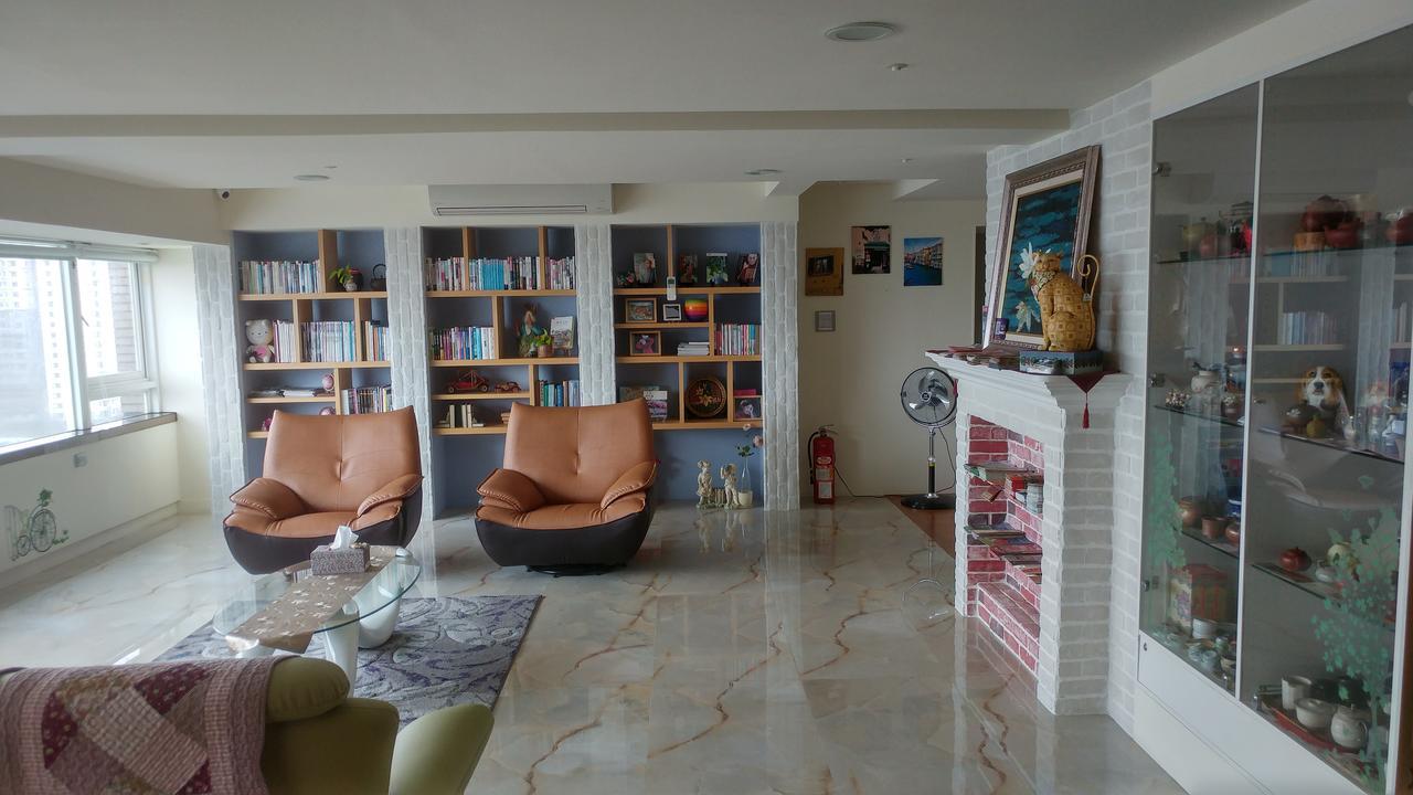 Left Bank 121 Hotel Tainan Exterior photo